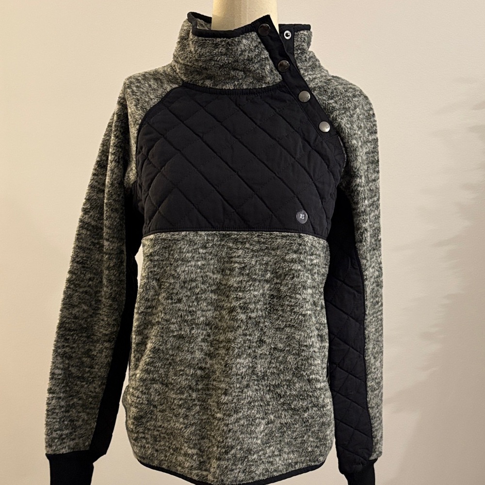 Abercrombie & Fitch Women's Cowl Neck Sweater - Black and Gray